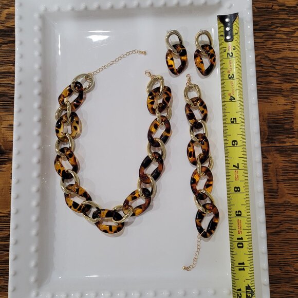 Leopard Print Necklace, Bracelet and Earrings Set. New. - Picture 5 of 6